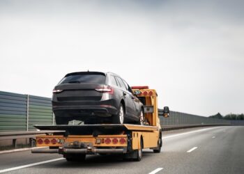 Roadside Assistance Battery Jumps Fuel Delivery Lockouts Explained OH